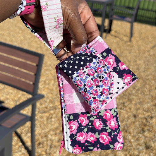 Floral Picnic Wristlet Gift Set