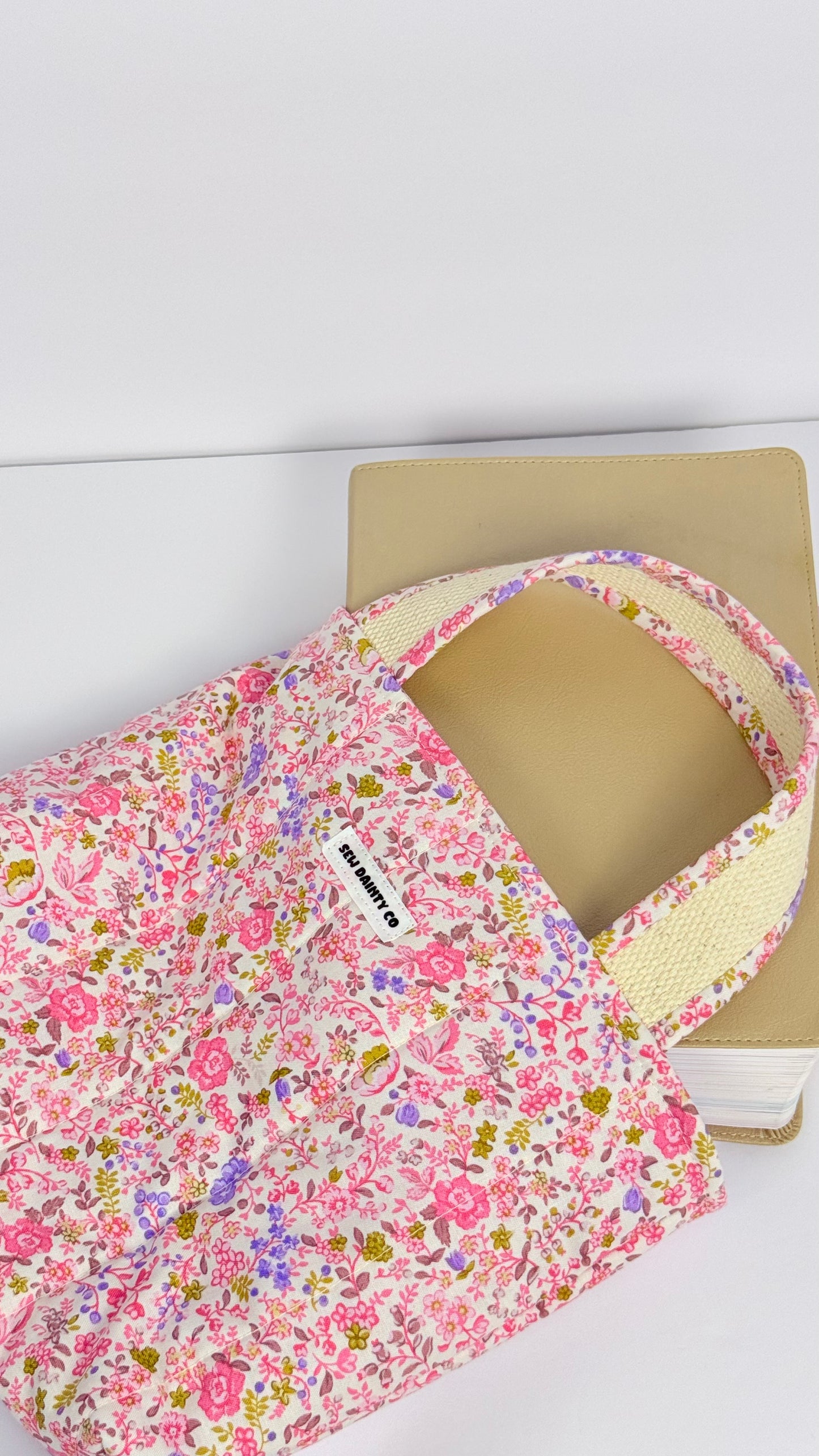 Wildflower Whimsy Bible Tote | Bible Carrying Case