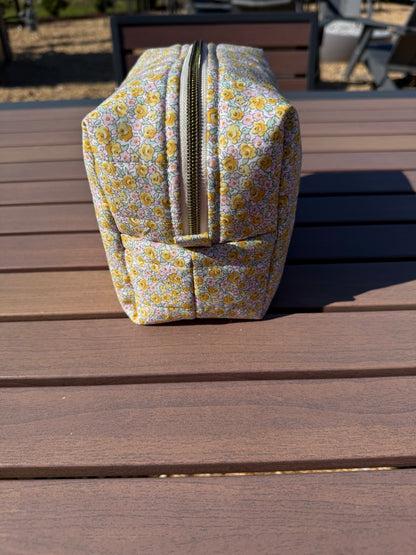 Golden Babe Floral Carry All