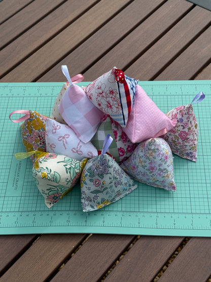 Blush Meadow Pattern Weight