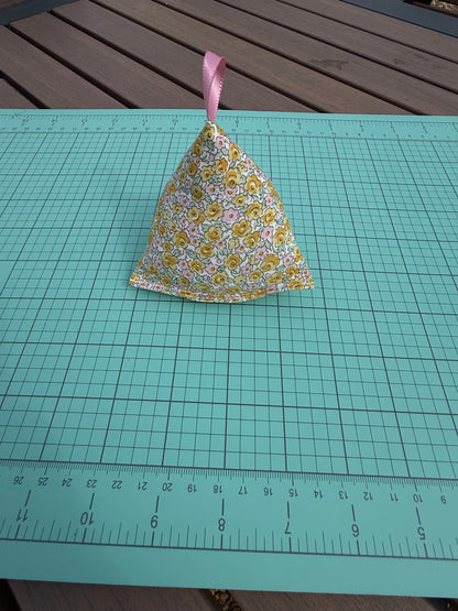 Golden Babe Pattern weight