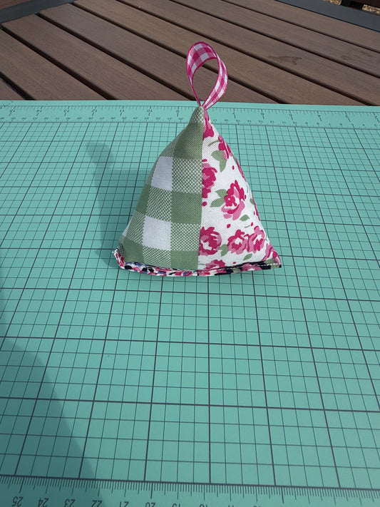 Floral Picnic Pattern Weight