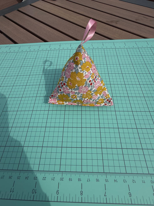 Blush Meadow Pattern Weight