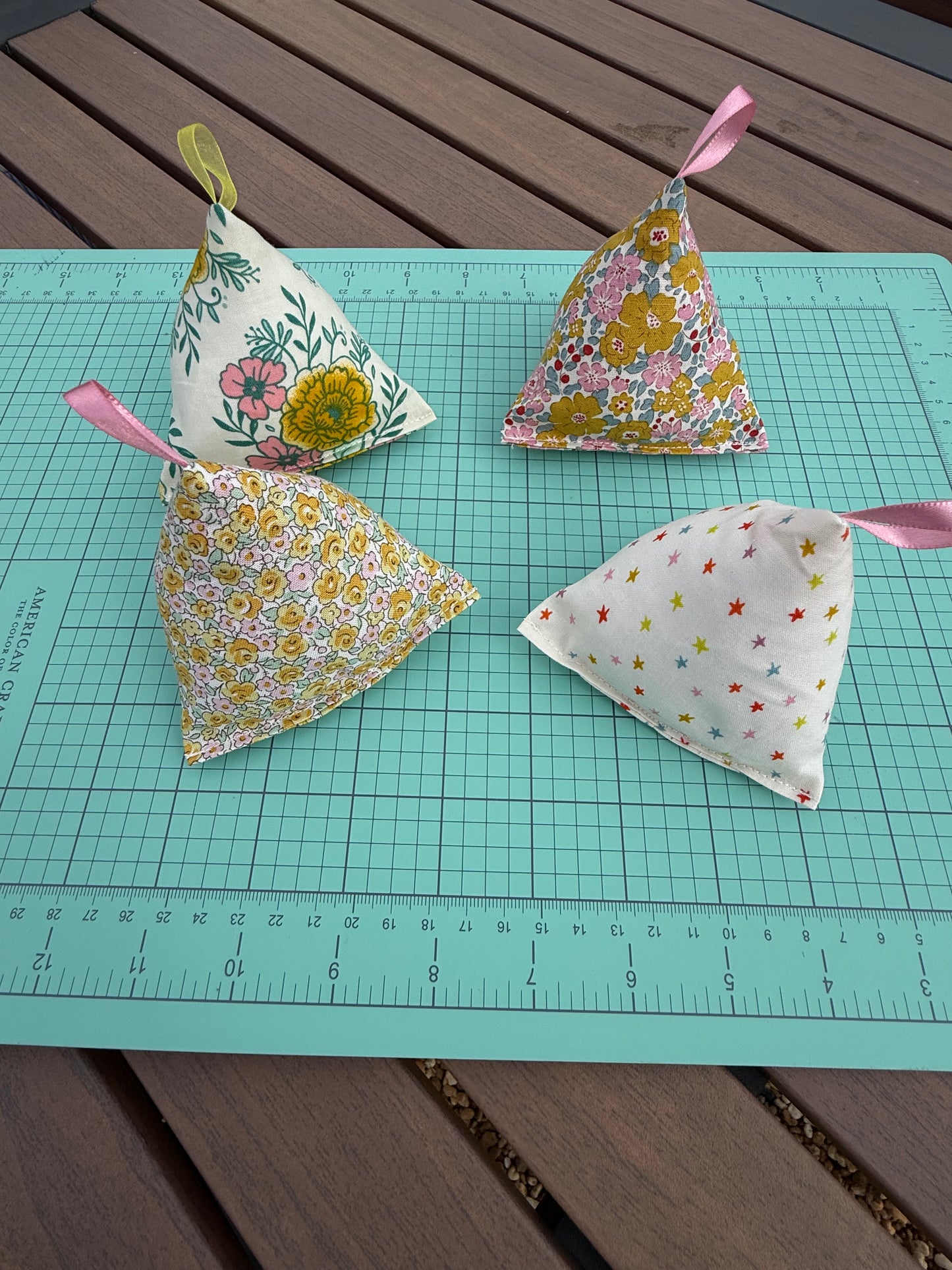 Blush Meadow Pattern Weight