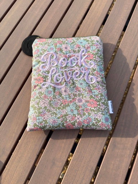Book Lover Embroidered Sleeve - Blush Bouqet