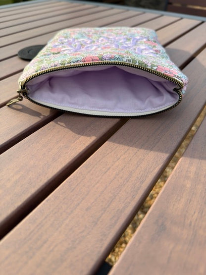 Book Lover Embroidered Sleeve - Blush Bouqet
